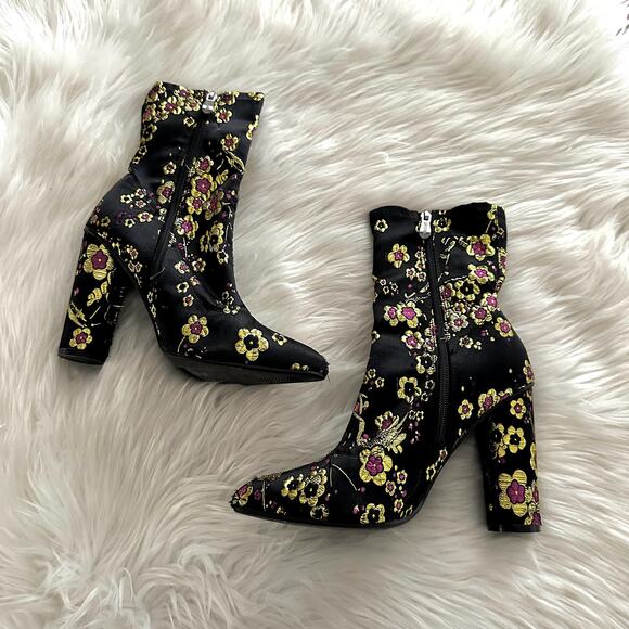 Cape Robbin Cherry Blossom Embroidered Boot Sz 8.5 - Picture 7 of 11